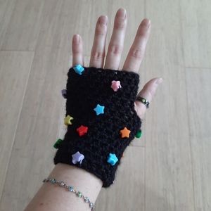 Crochet Fingerless Gloves (Rainbow Star Pony Beads)